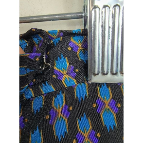 Vintage DVF Diane Von Furstenberg Blue Silk Wrap Skirt Women's Size Large - Picture 2 of 7